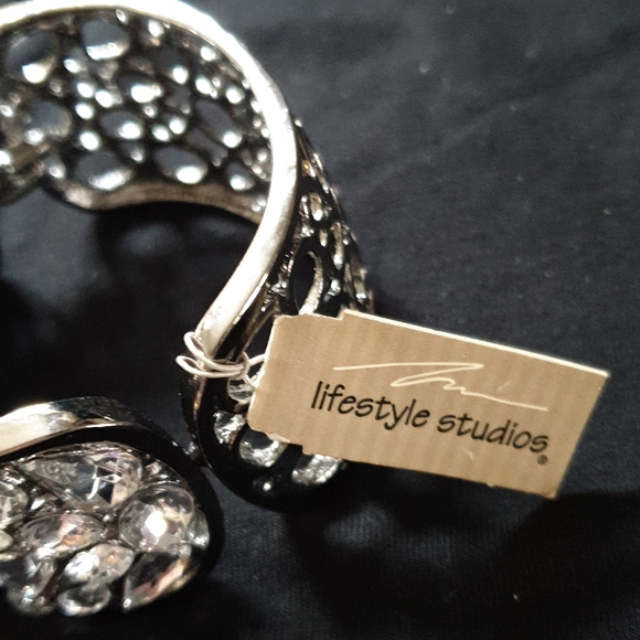 NWT. Lifestyles Studio Cuff, Crystals - Picture 7 of 8